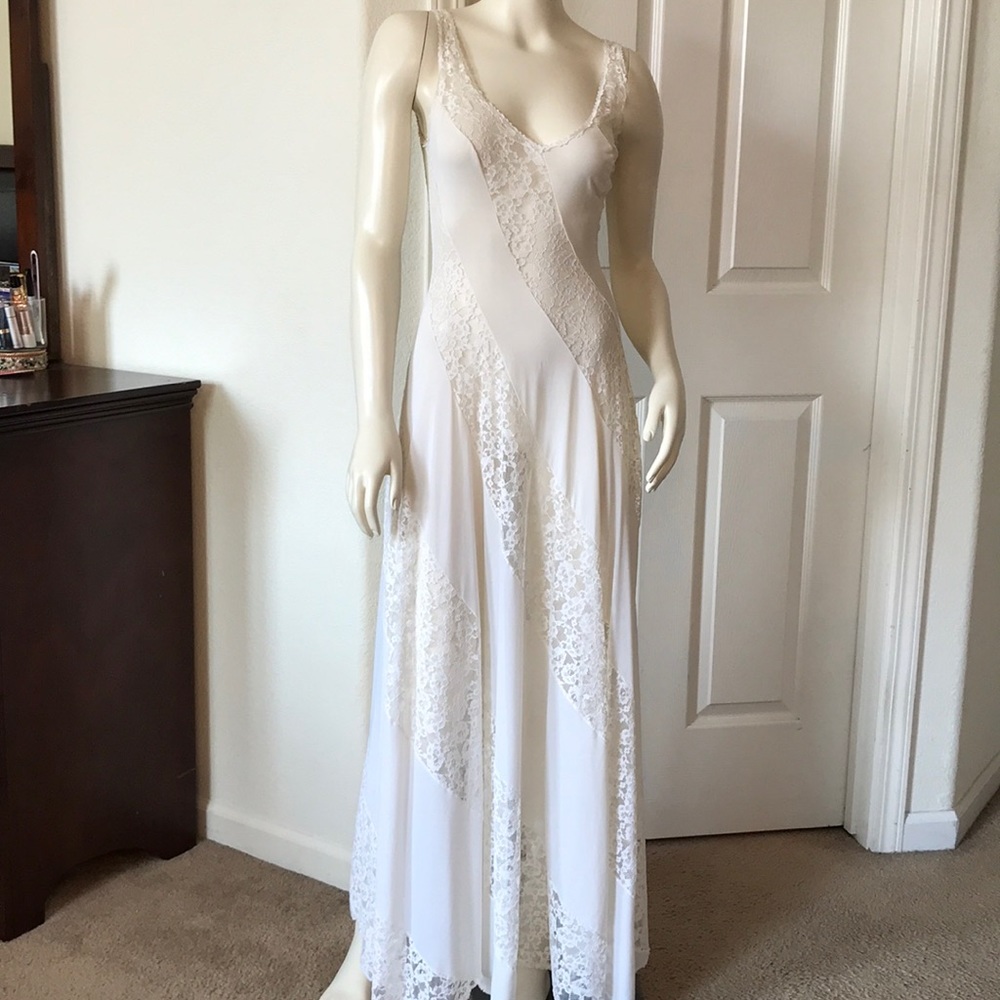 Vintage Olga Nightgown Ivory Lace and Satin Sz 32